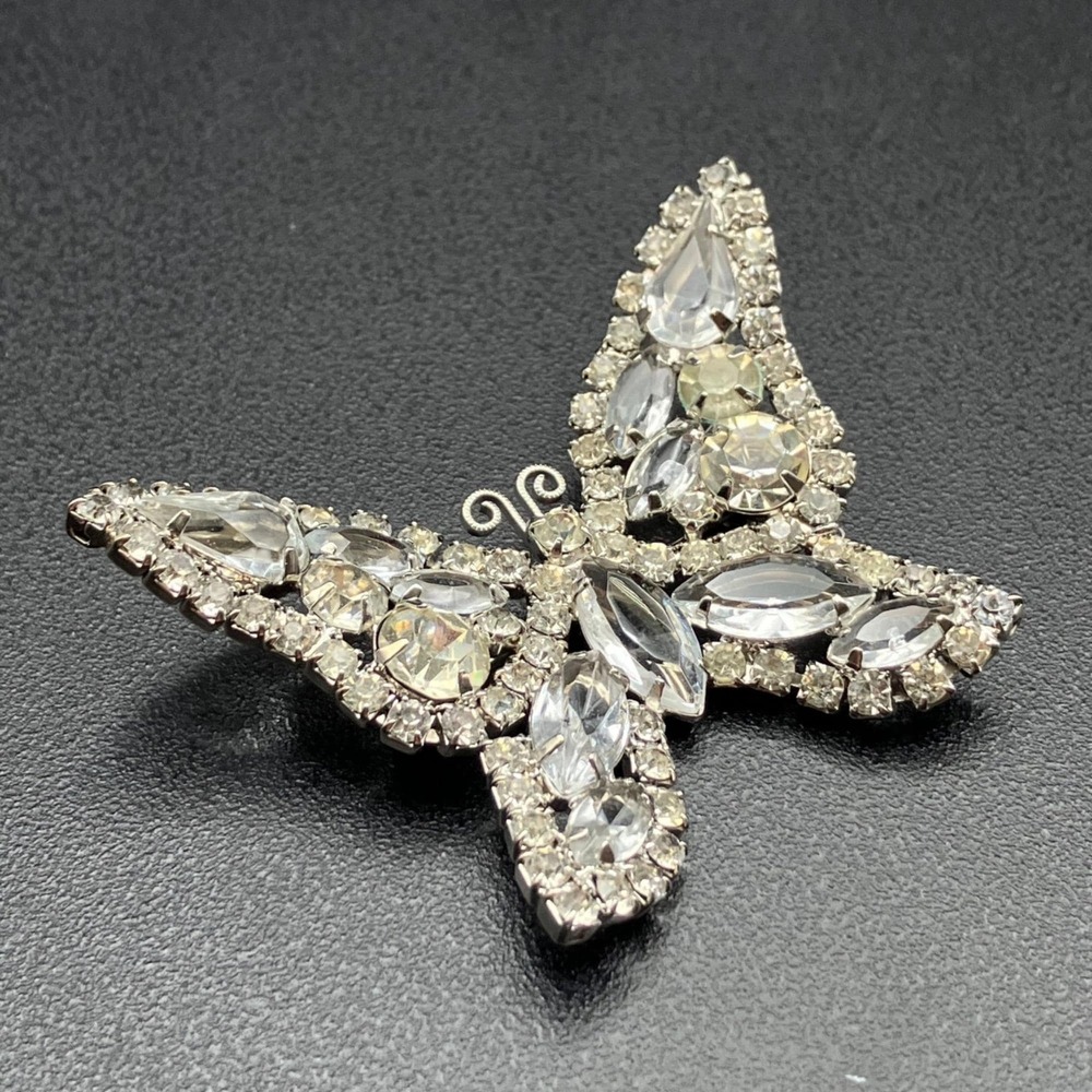 Attributed to Weiss Rhinestone Butterfly Brooch Silver‎ Tone Crystal